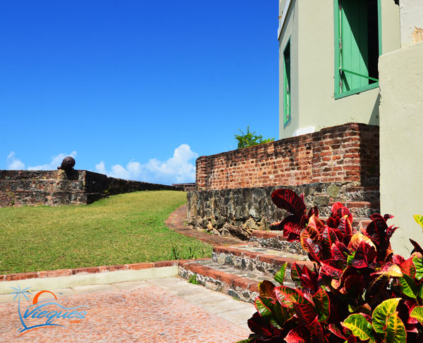 vieques-puerto-rico-landmarks-fortin-mirasol